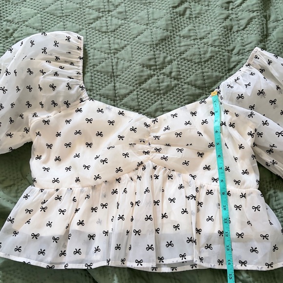 ARULA | White Black Bow Print Coquette Puff Sleeve Peplum Blouse Size X - Picture 7 of 8
